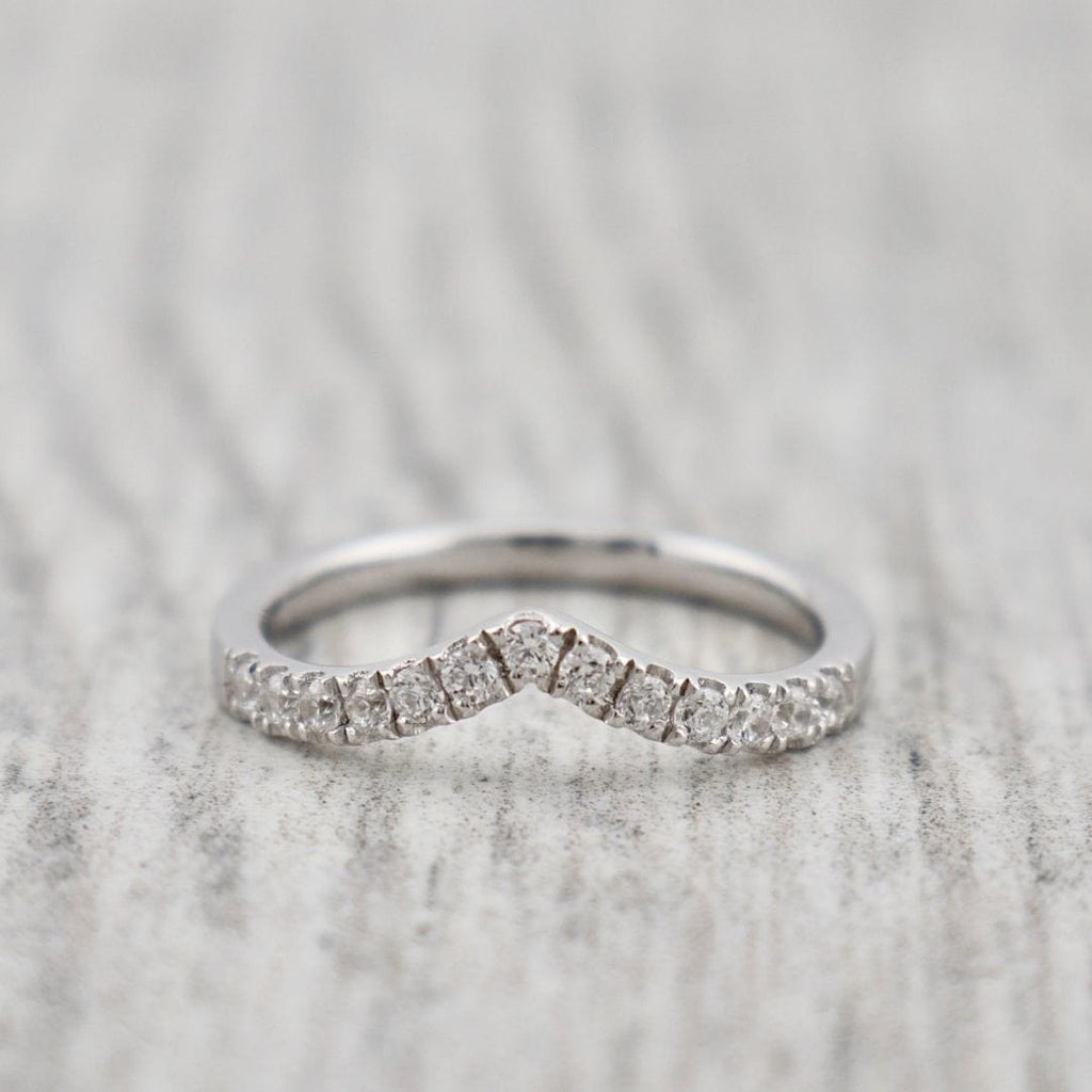Bague V en argent sterling